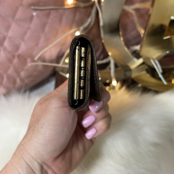 AUTHENTIC LOUIS VUITTON DAMIER MULTICLES 4 RING KEY CASE - Picture 12 of 16